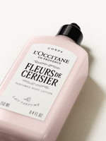 Fleurs de Cerisier perfumed body lotion
