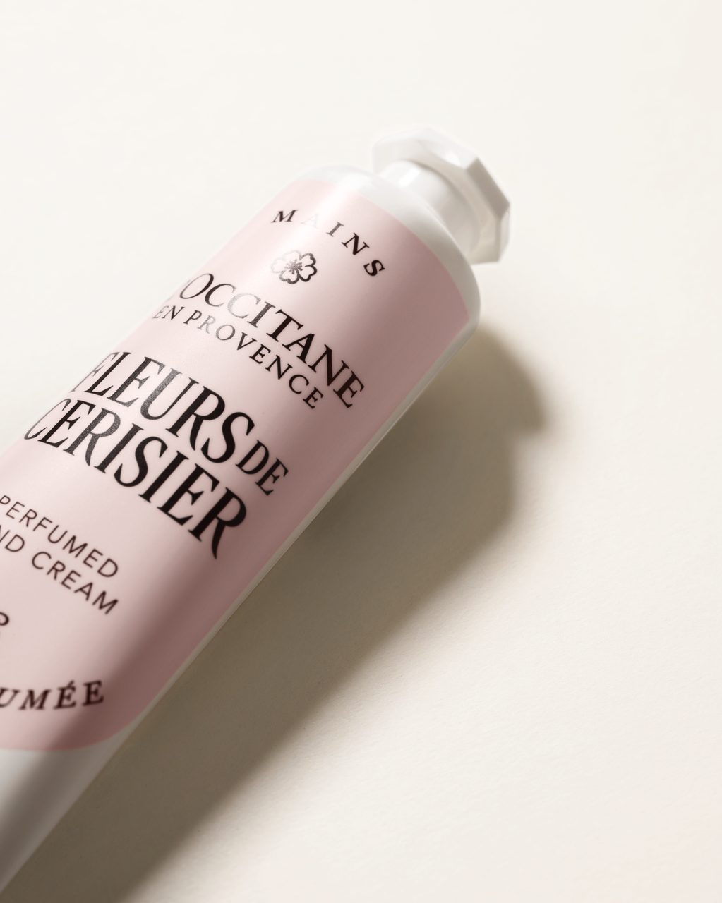 Fleurs de Cerisier perfumed hand cream - Illustration 2
